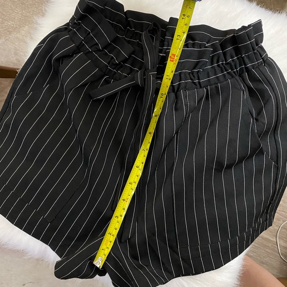 Striped navy shorts - Picture 4 of 8